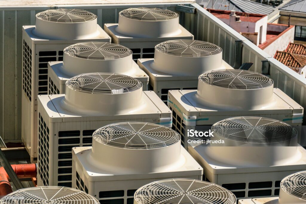 Industrial conditioning machine in the roof of a building